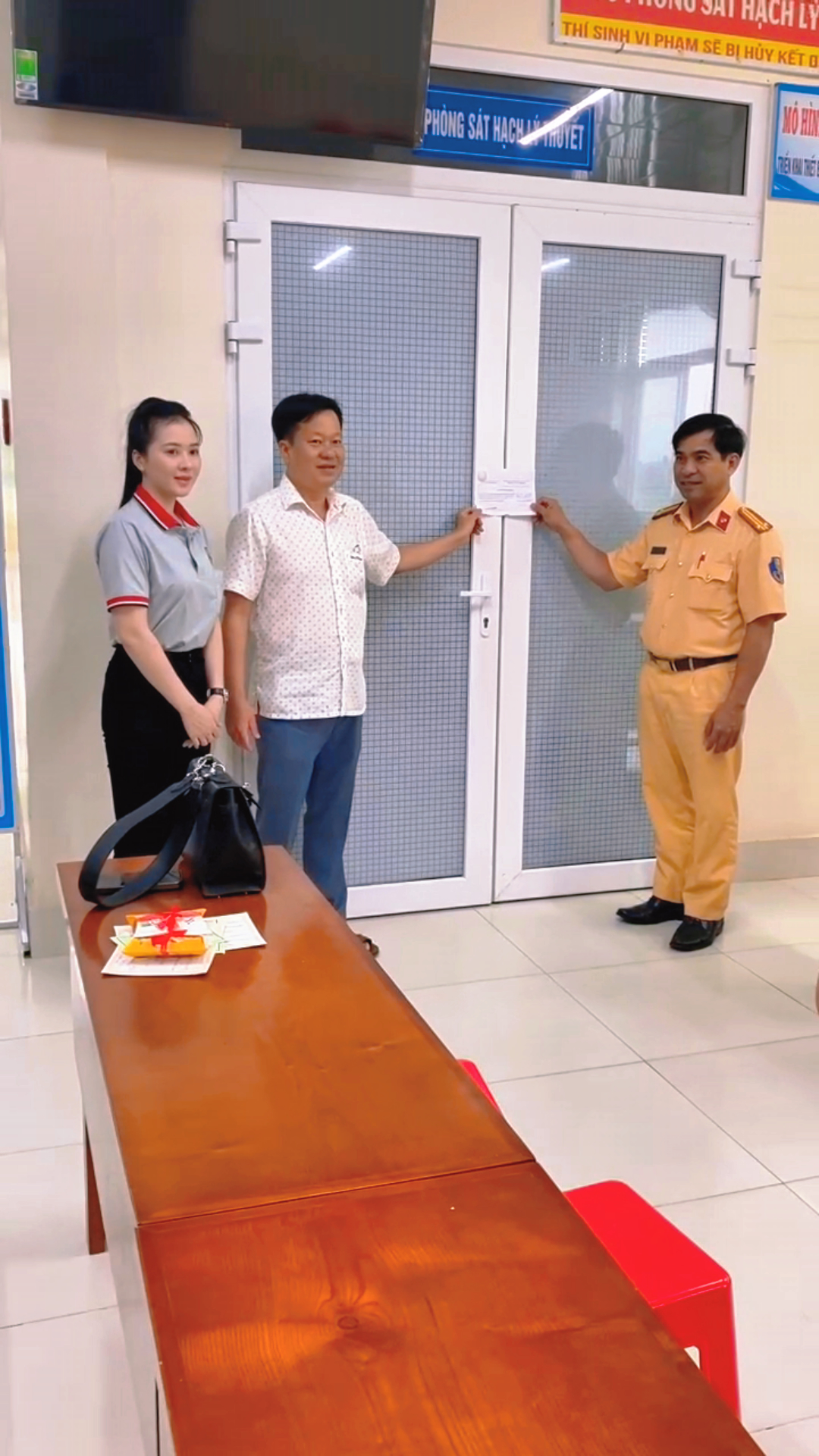 SÁT HẠCH LÁI XE 24/12/2025 TẠI TRUNG TÂM ĐÀO TẠO & SÁT HẠCH LÁI XE THÀNH PHỐ VỊ THANH 4 SHLX241225 IMG13 SÁT HẠCH LÁI XE 24/12/2025 TẠI TRUNG TÂM ĐÀO TẠO & SÁT HẠCH LÁI XE THÀNH PHỐ VỊ THANH