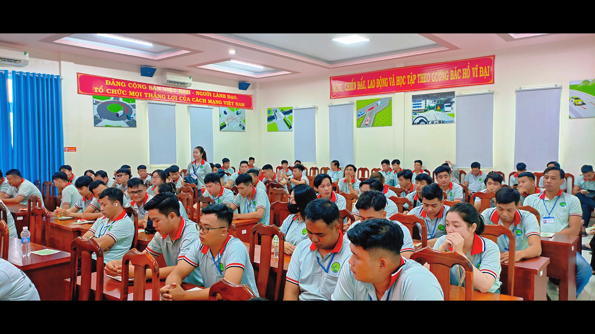 SÁT HẠCH LÁI XE 24/12/2025 TẠI TRUNG TÂM ĐÀO TẠO & SÁT HẠCH LÁI XE THÀNH PHỐ VỊ THANH 2 SHLX241225 IMG2 SÁT HẠCH LÁI XE 24/12/2025 TẠI TRUNG TÂM ĐÀO TẠO & SÁT HẠCH LÁI XE THÀNH PHỐ VỊ THANH