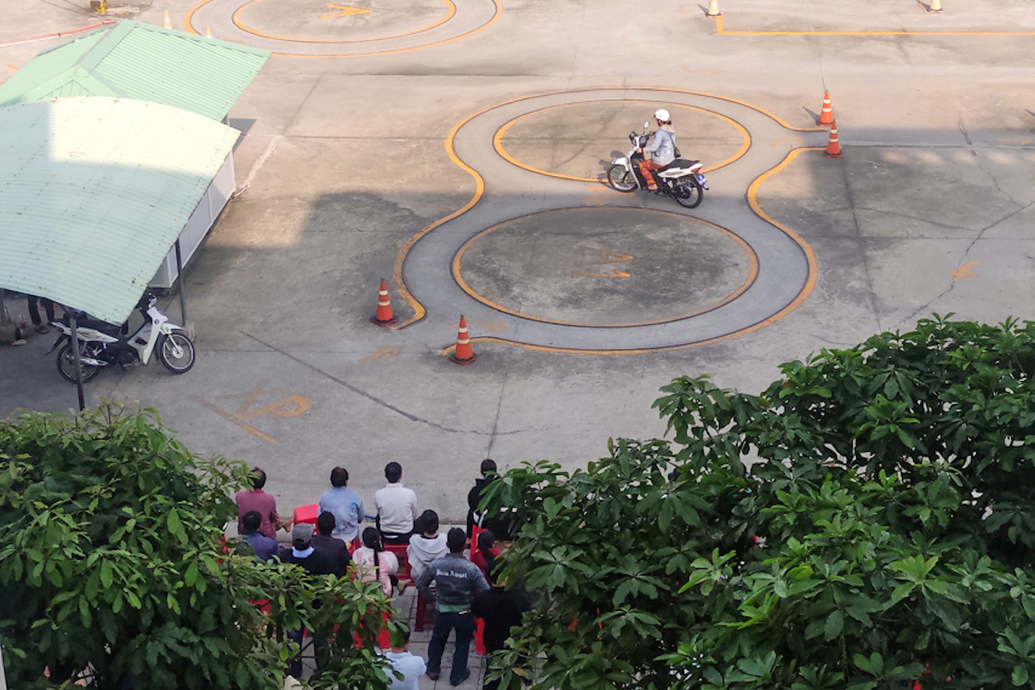 Khoảng khắc học viên trong phần thi cấp GPLX A1