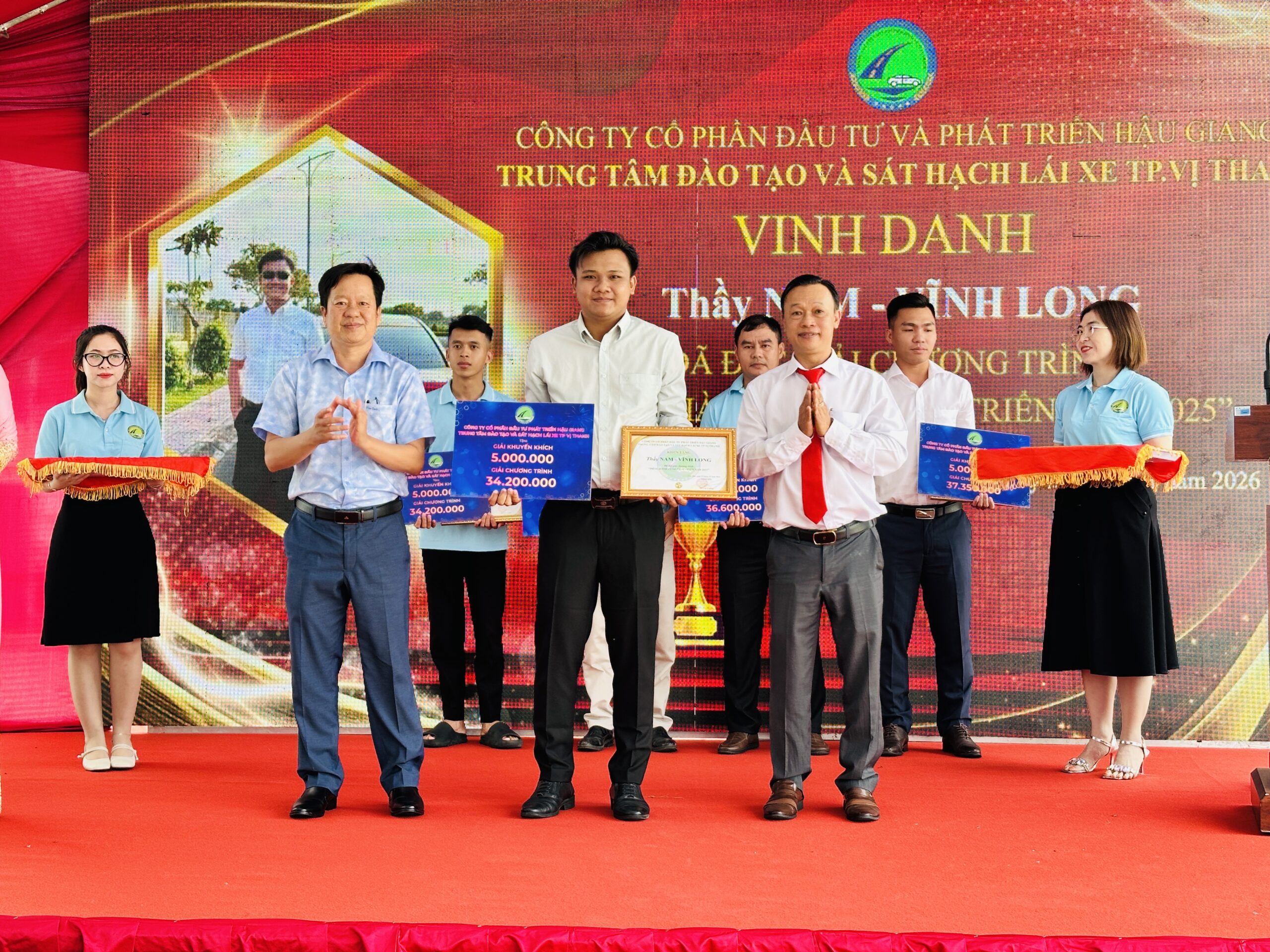 IMG 3231 scaled LỄ TỔNG KẾT GIÁO VIÊN NGÀY 22/01/2026