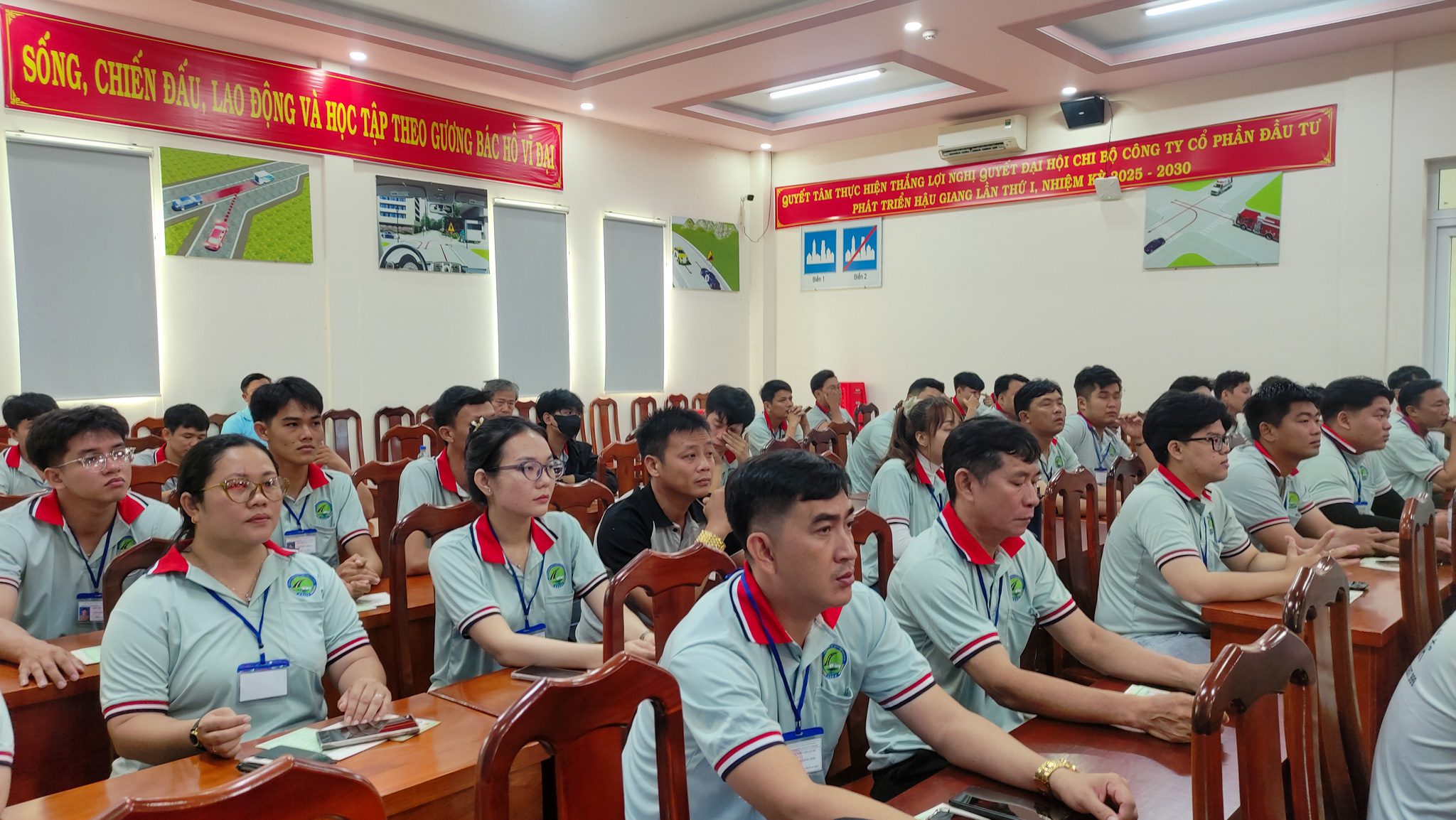 1775577646856 SÁT HẠCH LÁI XE 05/04/2026 TẠI TRUNG TÂM ĐÀO TẠO & SÁT HẠCH LÁI XE THÀNH PHỐ VỊ THANH