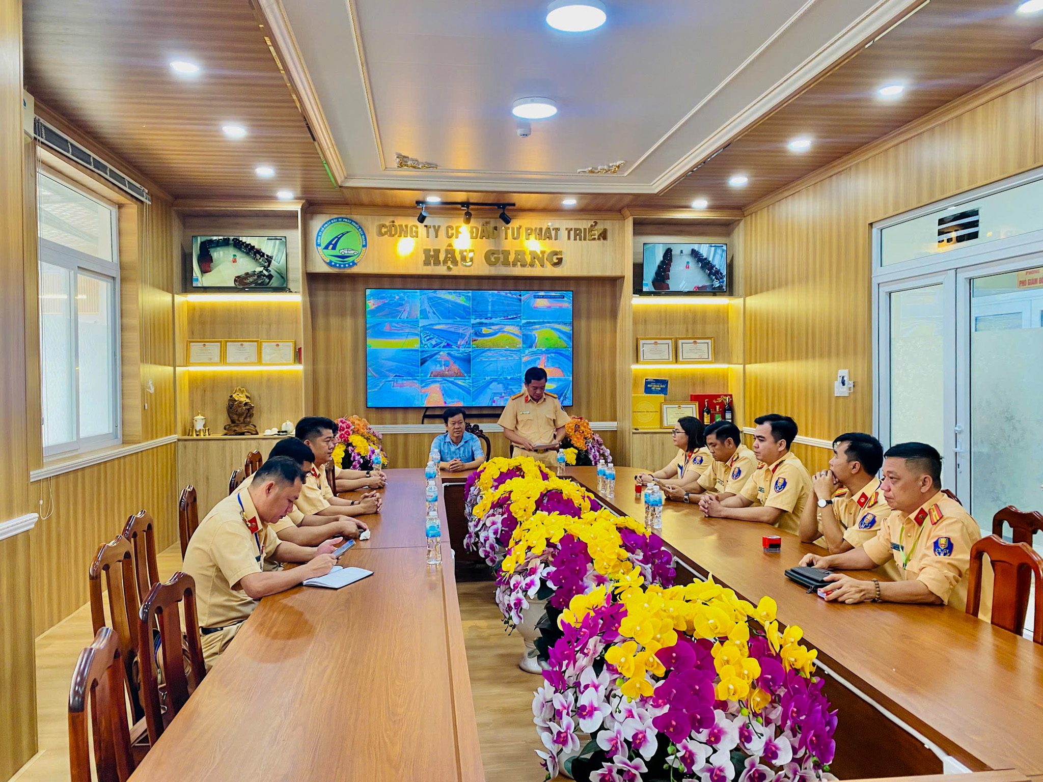 1775698440290 TRANG CHỦ