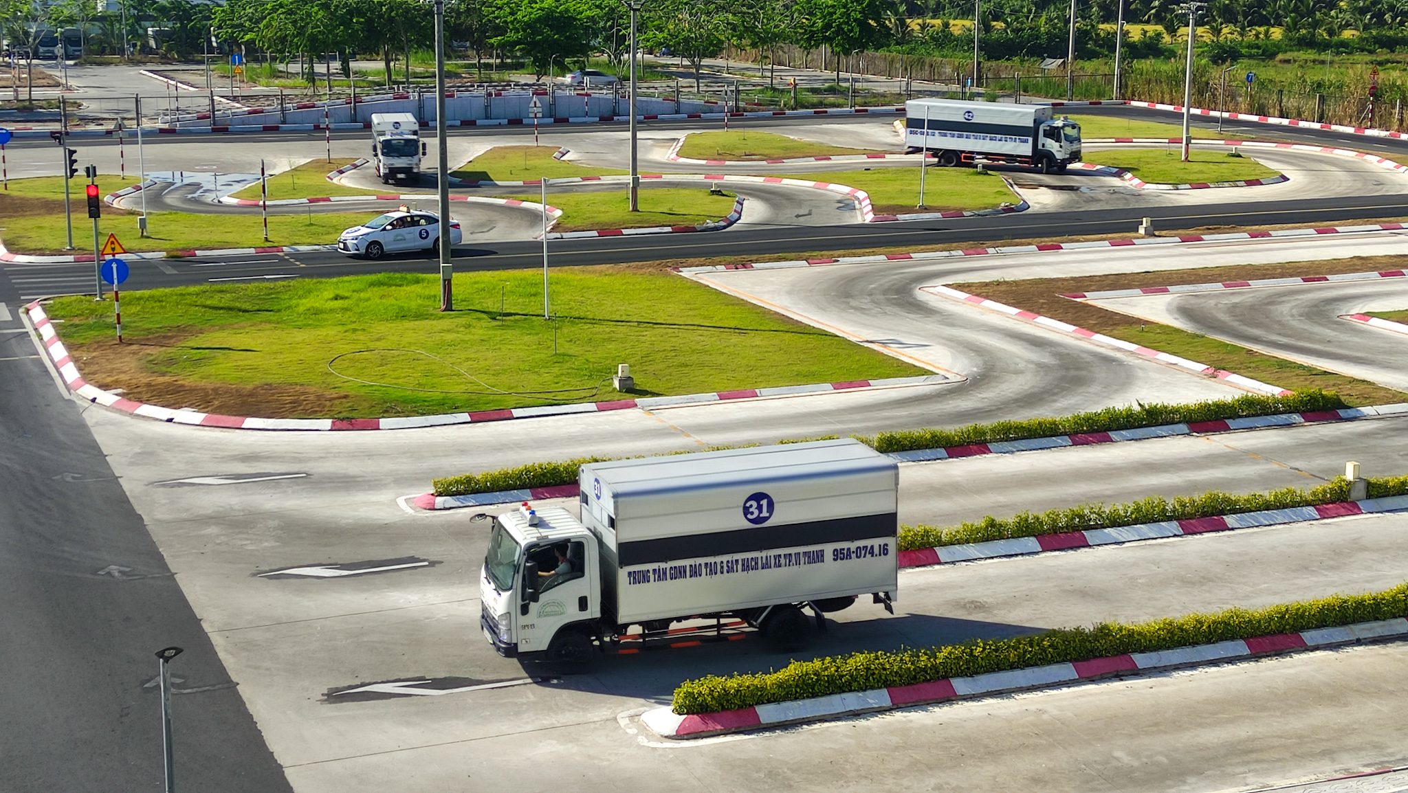 SÁT HẠCH LÁI XE 08/04/2026 TẠI TRUNG TÂM ĐÀO TẠO & SÁT HẠCH LÁI XE THÀNH PHỐ VỊ THANH 4 1775698440302 SÁT HẠCH LÁI XE 08/04/2026 TẠI TRUNG TÂM ĐÀO TẠO & SÁT HẠCH LÁI XE THÀNH PHỐ VỊ THANH