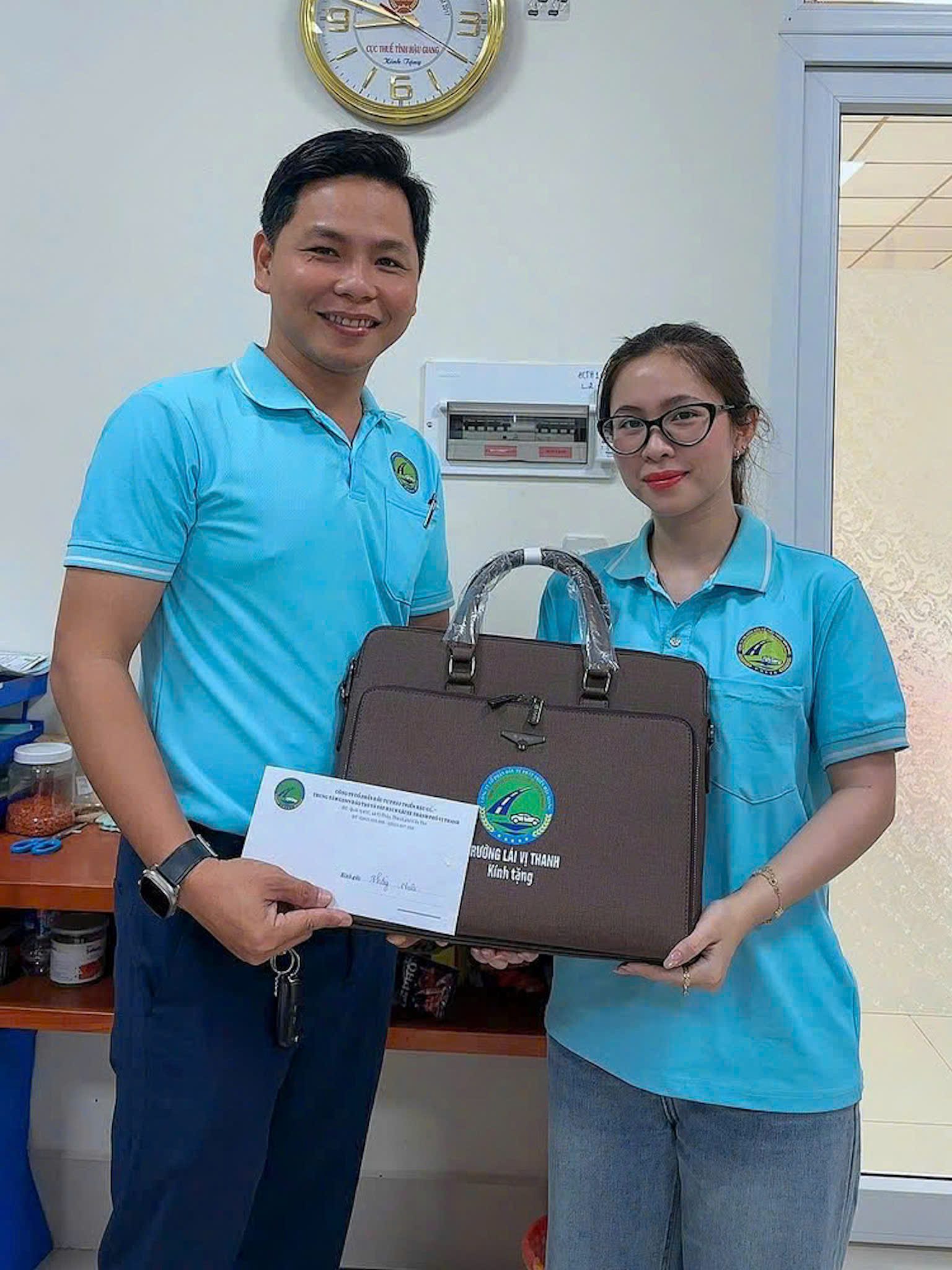 z7682005669025 e072c42367b77ca63d77d79d4d04ff5f CHÚC MỪNG SINH NHẬT GIÁO VIÊN QUÝ I/2026