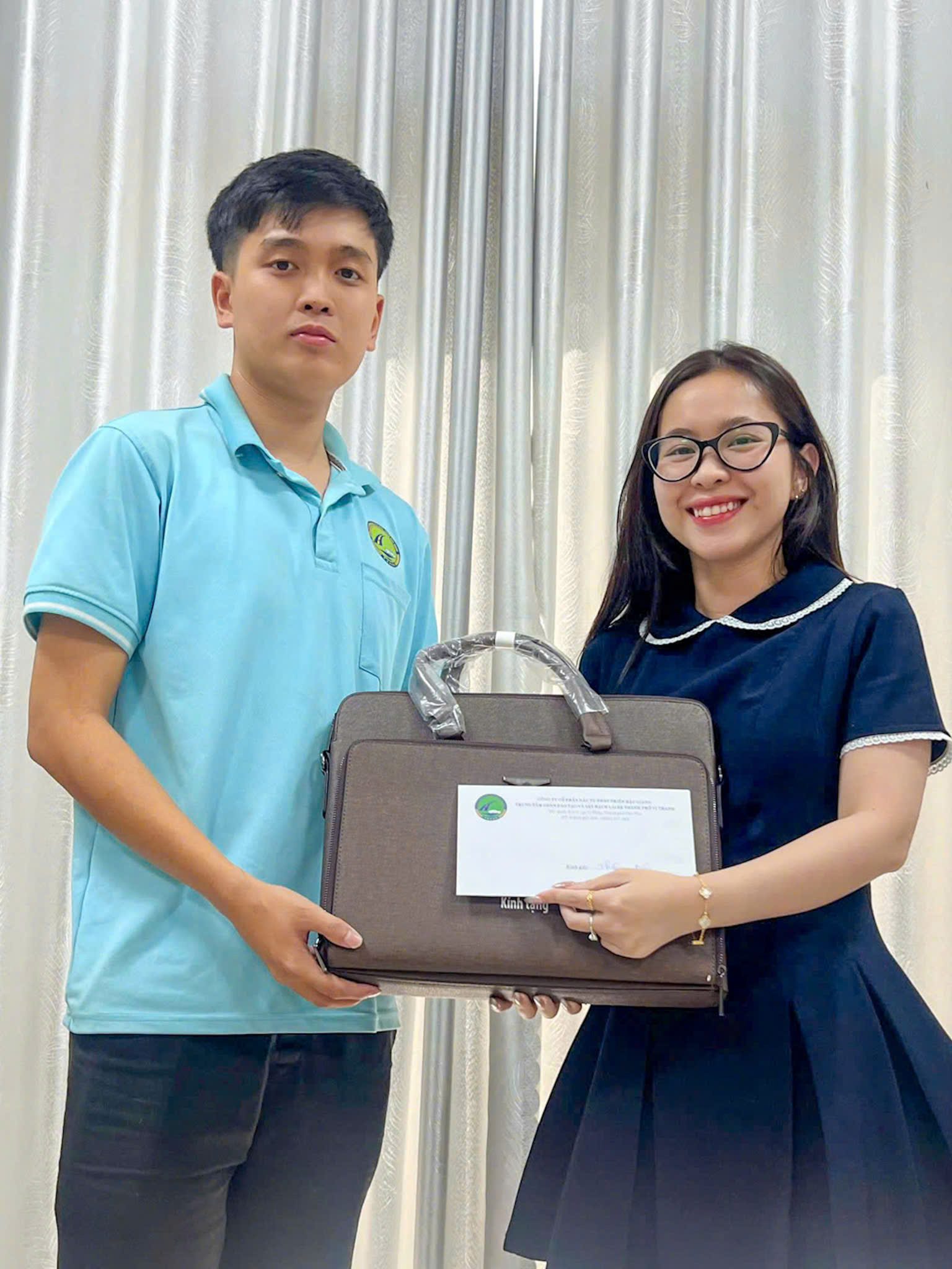 z7682005674095 0c735848d1ee3643e355edd8634189c7 CHÚC MỪNG SINH NHẬT GIÁO VIÊN QUÝ I/2026