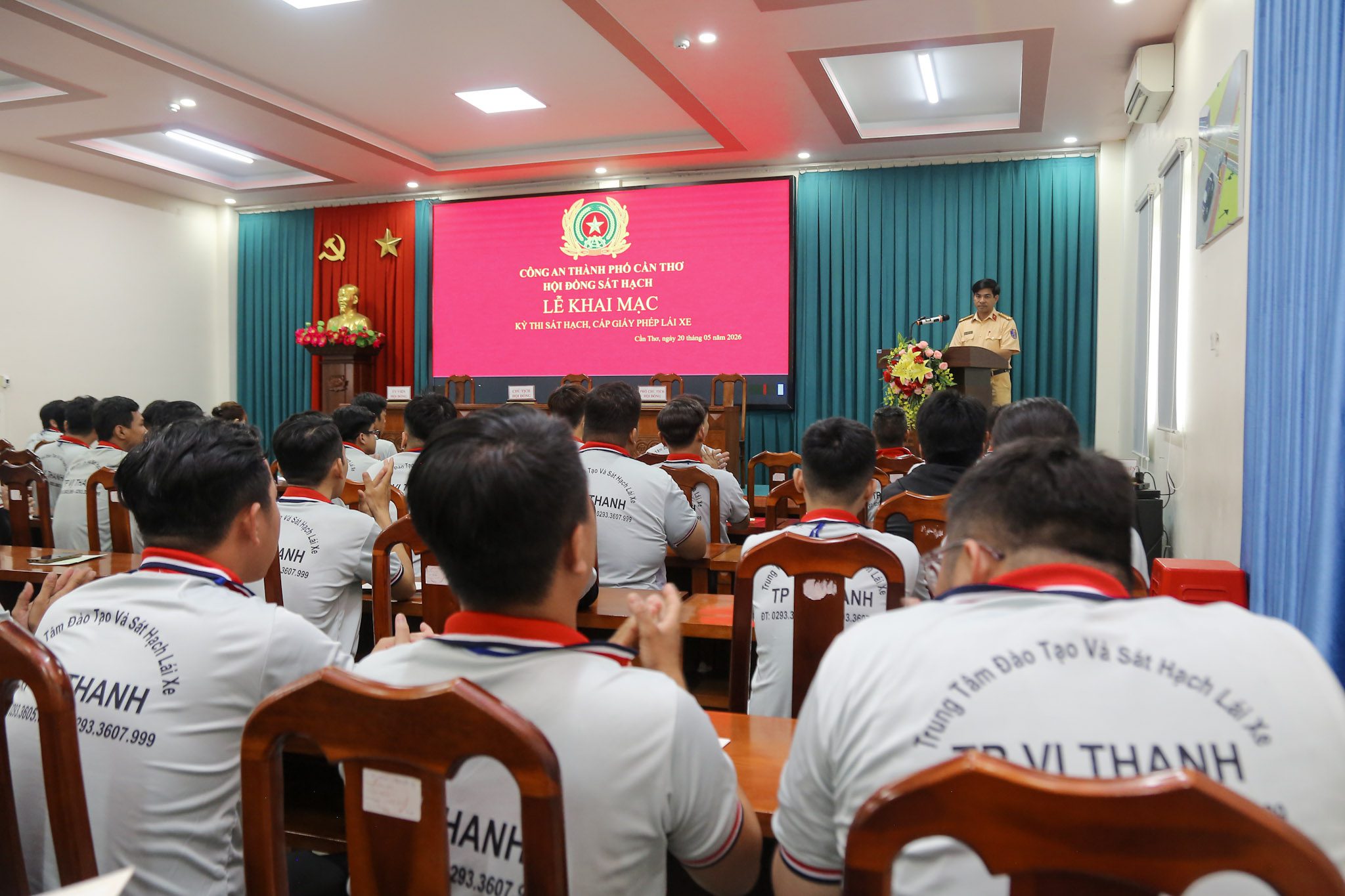 3 IS8A0659 TRANG CHỦ
