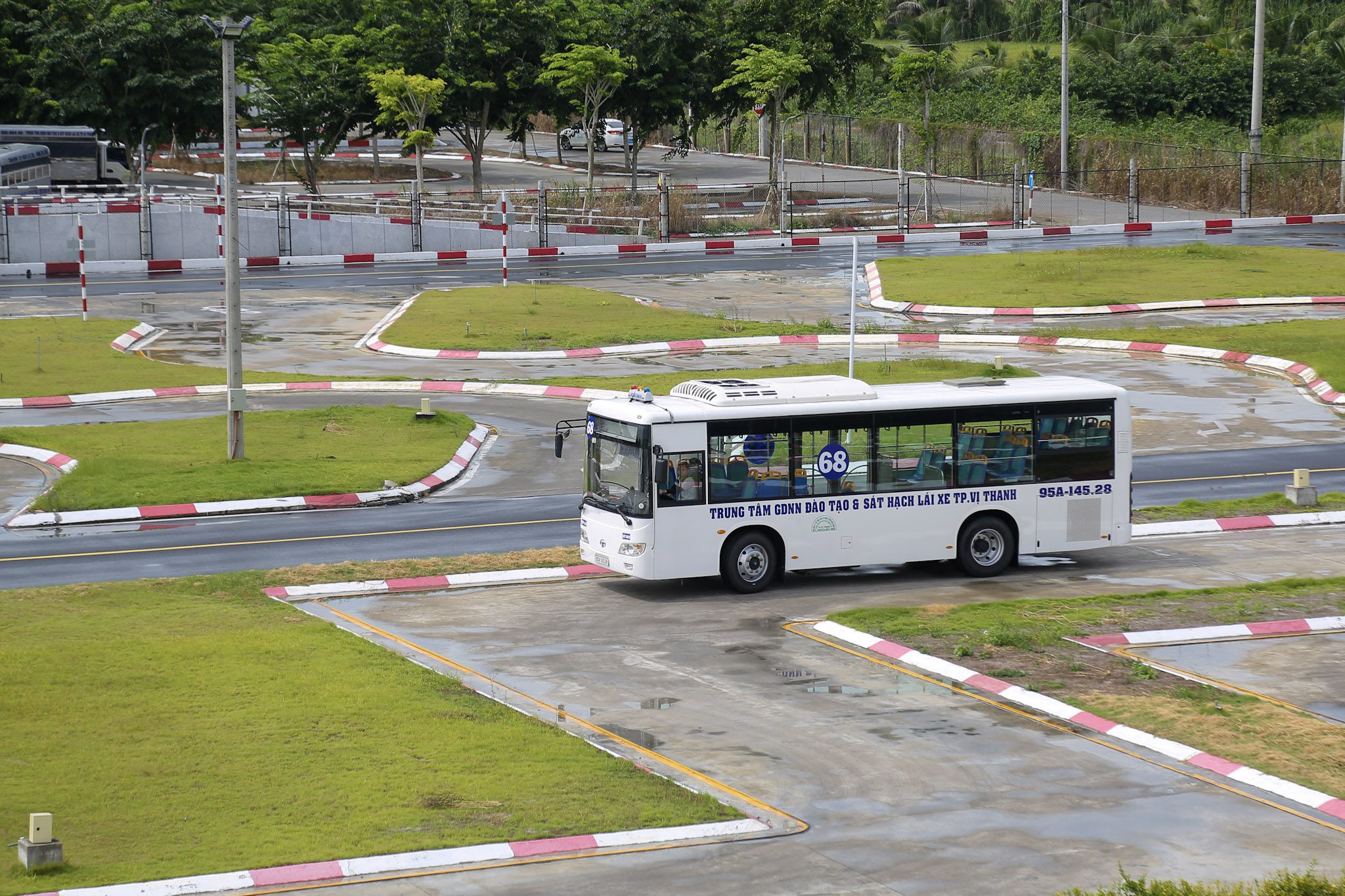 SÁT HẠCH LÁI XE 26/07/2026 TẠI TRUNG TÂM ĐÀO TẠO & SÁT HẠCH LÁI XE THÀNH PHỐ VỊ THANH 1 6 IS8A2021 SÁT HẠCH LÁI XE 26/07/2026 TẠI TRUNG TÂM ĐÀO TẠO & SÁT HẠCH LÁI XE THÀNH PHỐ VỊ THANH