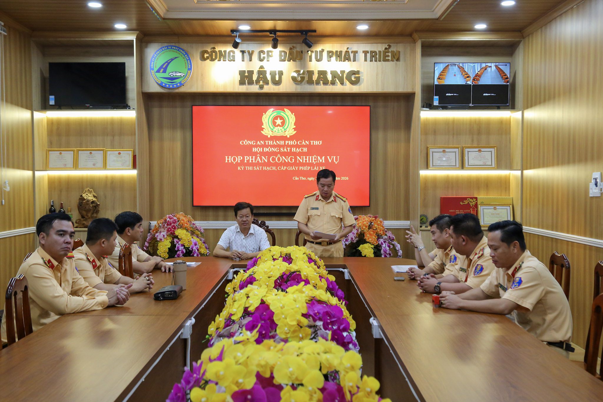 SÁT HẠCH LÁI XE 29/07/2026 TẠI TRUNG TÂM ĐÀO TẠO & SÁT HẠCH LÁI XE THÀNH PHỐ VỊ THANH 1 8 IS8A2039 SÁT HẠCH LÁI XE 29/07/2026 TẠI TRUNG TÂM ĐÀO TẠO & SÁT HẠCH LÁI XE THÀNH PHỐ VỊ THANH