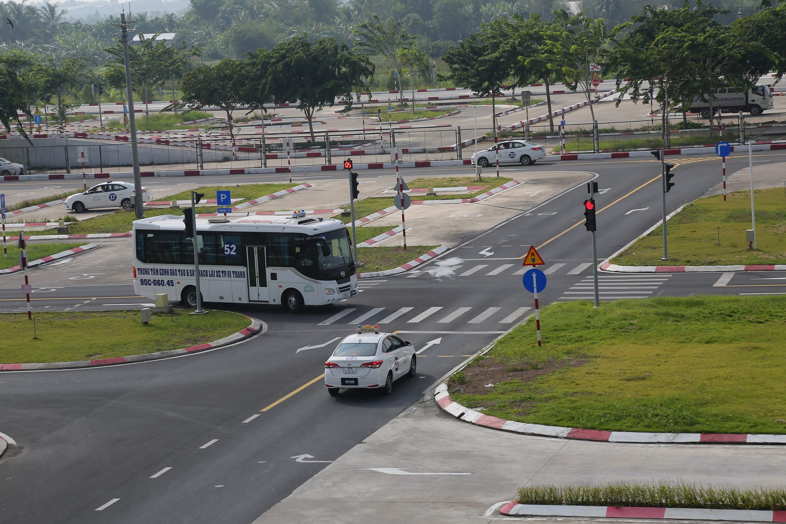 SÁT HẠCH LÁI XE 09/09/2026 TẠI TRUNG TÂM ĐÀO TẠO & SÁT HẠCH LÁI XE THÀNH PHỐ VỊ THANH 3 IS8A3966 scaled SÁT HẠCH LÁI XE 09/09/2026 TẠI TRUNG TÂM ĐÀO TẠO & SÁT HẠCH LÁI XE THÀNH PHỐ VỊ THANH